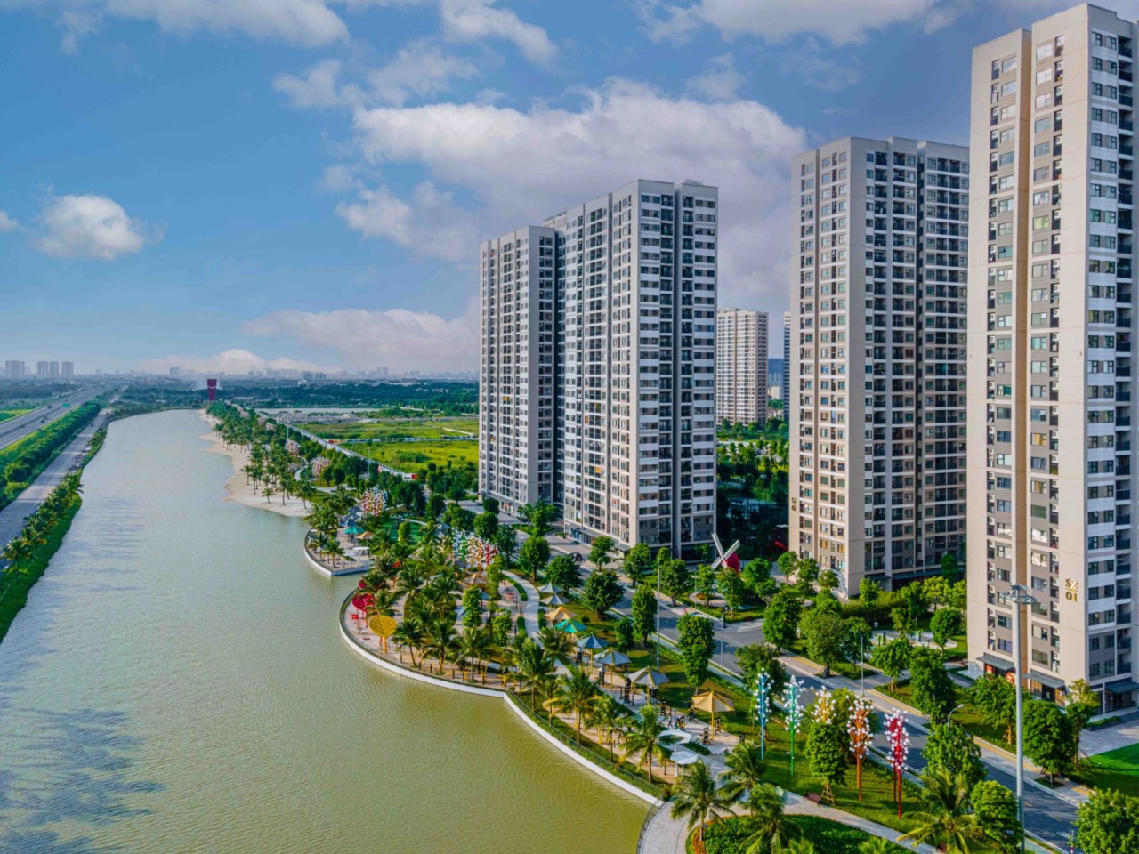 Vinhomes Ocean Park đang dẫn đầu về nguồn cung căn hộ trung - cao cấp tại Hà Nội trở thành “vùng trũng” thu hút dòng tiền đầu tư.